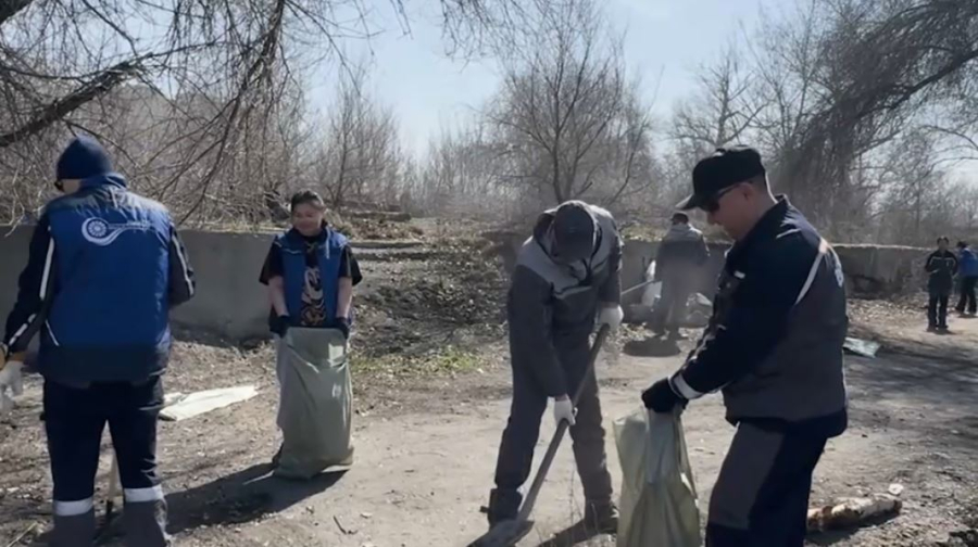 Фонд «Самрук-Қазына» провел экологическую акцию «Мөлдір бұлақ»