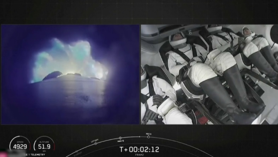 SpaceX отправила на орбиту Земли экипаж из 4 астронавтов