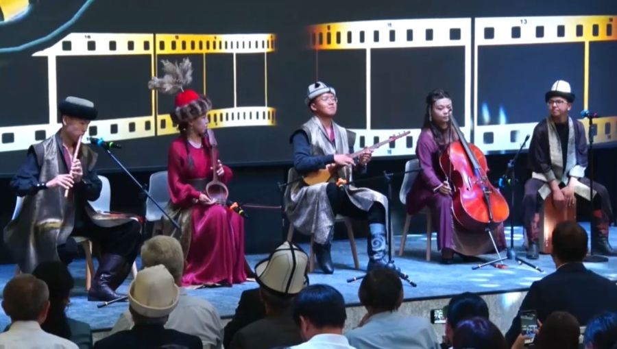 Бішкекте қырғыз-қазақ жастарының үшінші форумы өтті