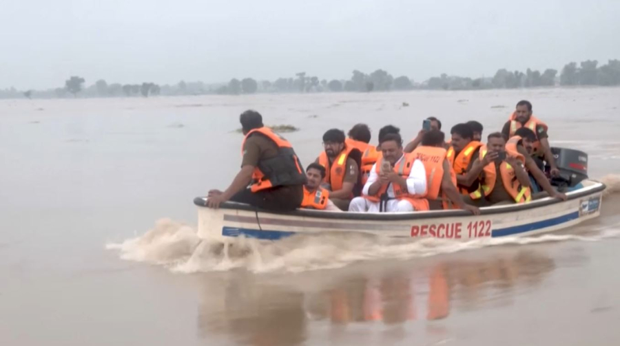 Пәкістанда тасқыннан 200 мың адам эвакуацияланды