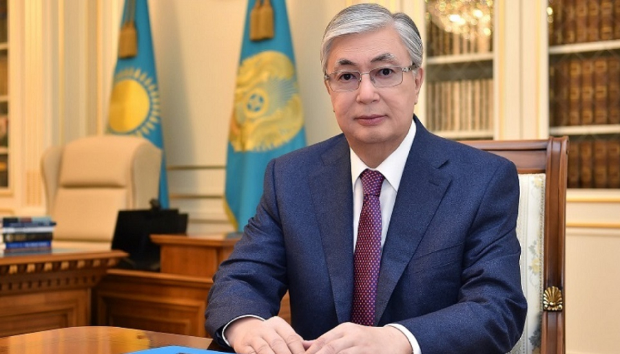 Президент поздравил казахстанок с 8 Марта