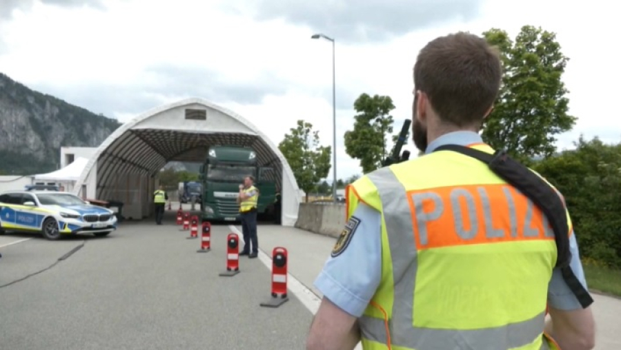 Германия выслала 9,5 тысяч нелегальных мигрантов