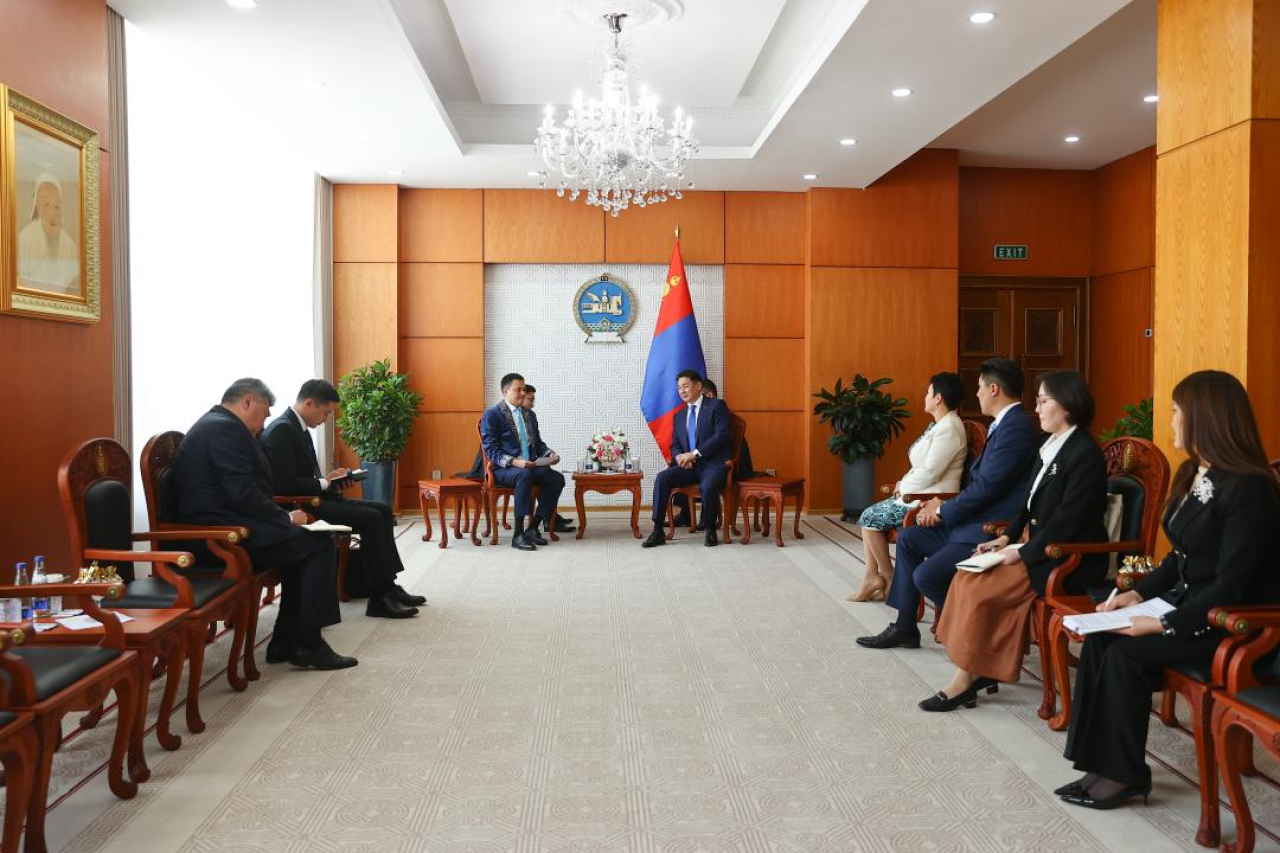 Посол Казахстана вручил верительные грамоты Президенту Монголии