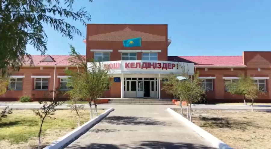 2,5 мың ауыл мектебіне ЖИ енгізіледі