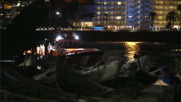 Более 300 мигрантов спасены у Канарских островов