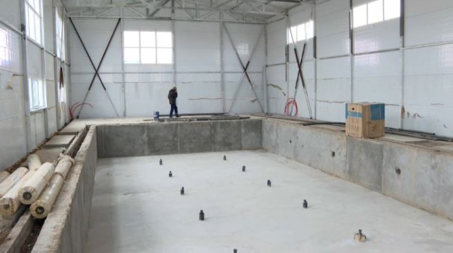 Спортивный центр с бассейном строят в посёлке Атырауской области