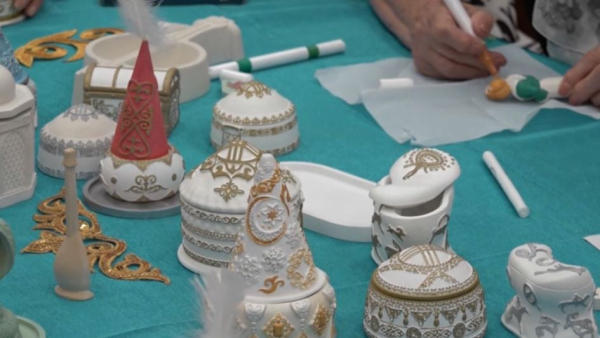 Москвичи знакомятся с казахскими ремёслами