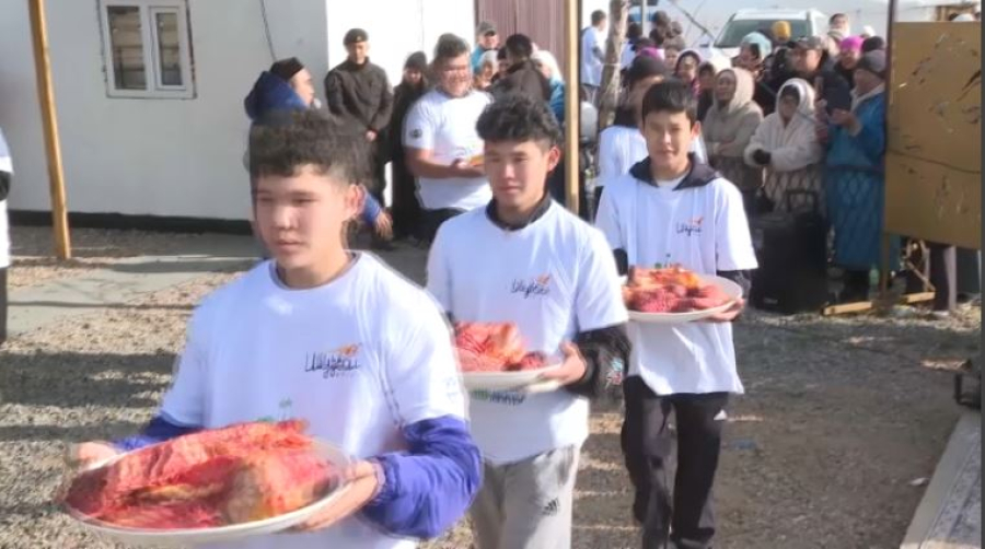 Жаңаарқада 500 табақ ет тартылып, Қазақстан рекорды жаңартылды