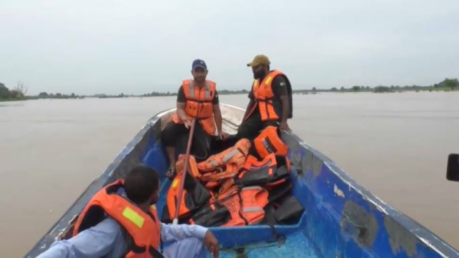 Наводнения в Пакистане: погибли 785 человек