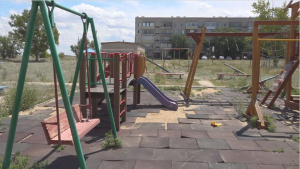 Детские площадки обновляют в городе области Абай