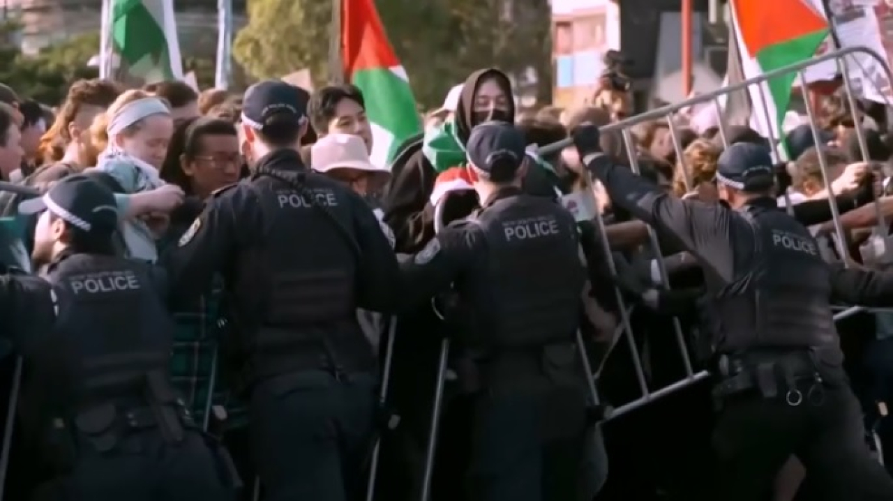 Оборонная выставка вызвала протесты в Сиднее