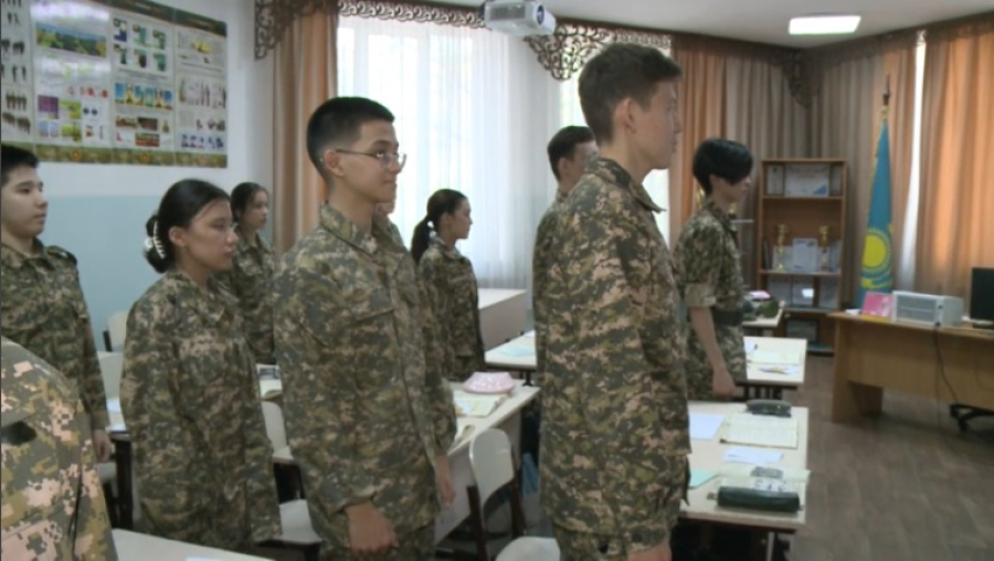 Как проходят уроки НВП в казахстанских школах