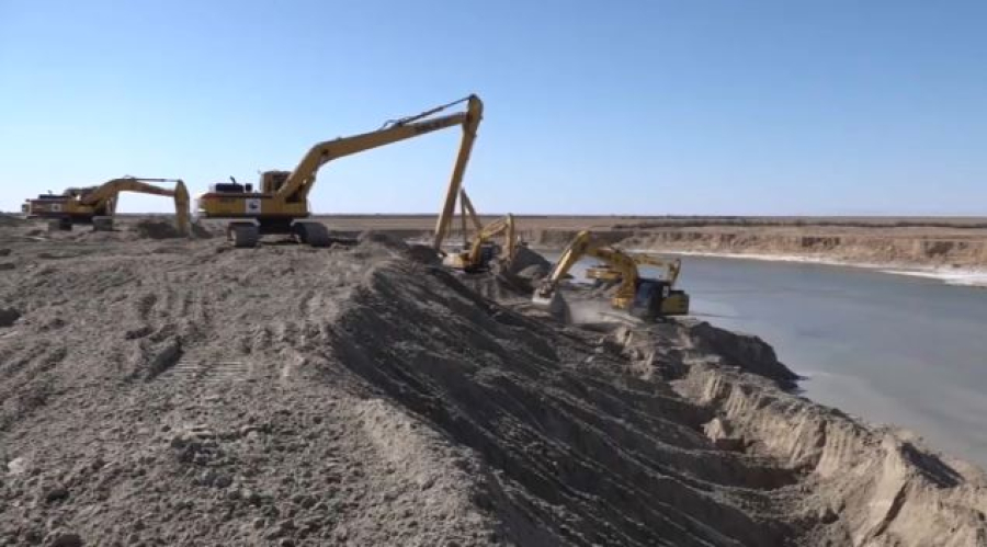 Защиту от паводков усиливают в Атырауской области