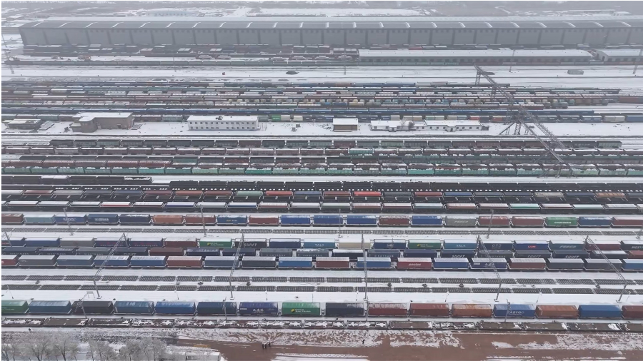 В период 14-й пятилетки Алашанькоу обеспечил динамику развития «золотого коридора» на Евразийском континенте