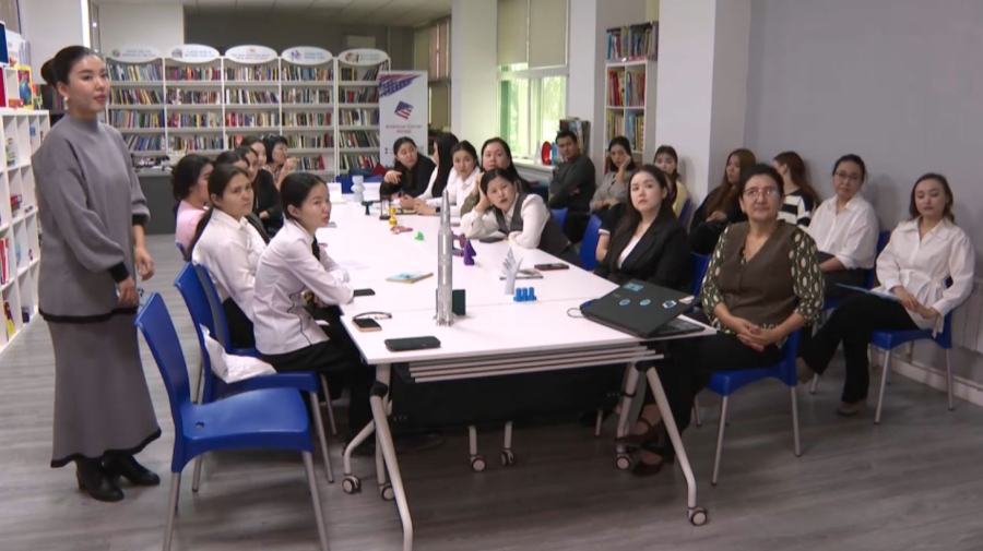 Ақтөбеде жасанды интеллект мүмкіндіктері талқыланды