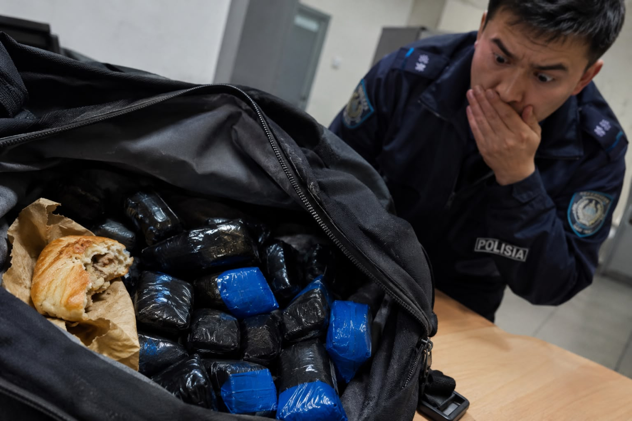 От самсы до «закладок»: иностранца задержали с 250 граммами наркотиков