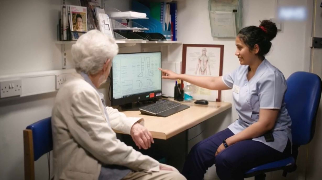 Великобритании грозит отток медперсонала