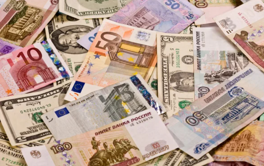 Международные денежные переводы снижаются в РК