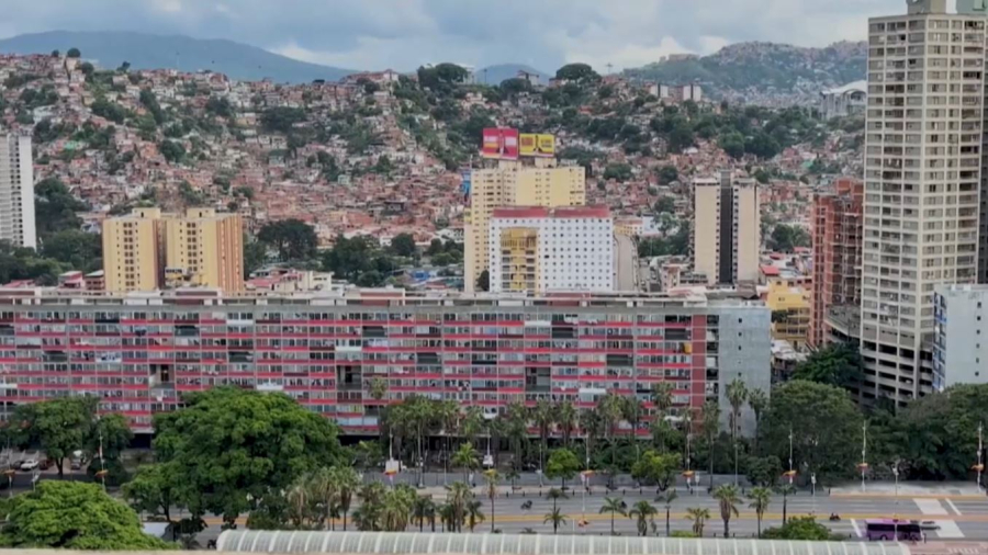 АҚШ Венесуэлаға 100 млрд доллар инвестиция құяды