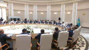 Ашимбаев обсудил с жителями Жетысу развитие региона
