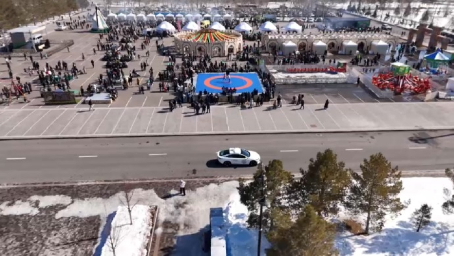 Беспилотный автомобиль продемонстрировали в Астане