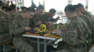 Ұлттық ұлан әскерилерінің ас мәзіріне ұлттық тағамдар қосылды