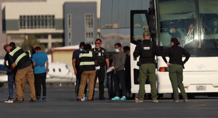 США депортировали около 39 тысяч мигрантов в Мексику за 100 дней президентства Трампа