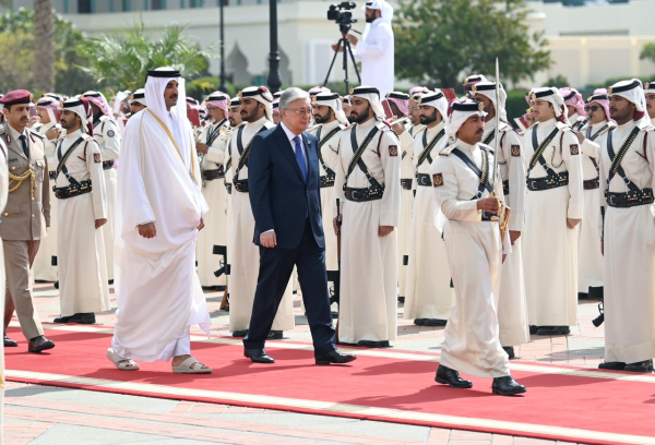 Президент Қатар әмірінің «Diwan Amiri» сарайына келді