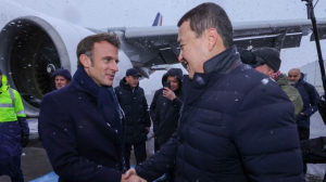 Президент Франции Эмманюэль Макрон прибыл в Астану
