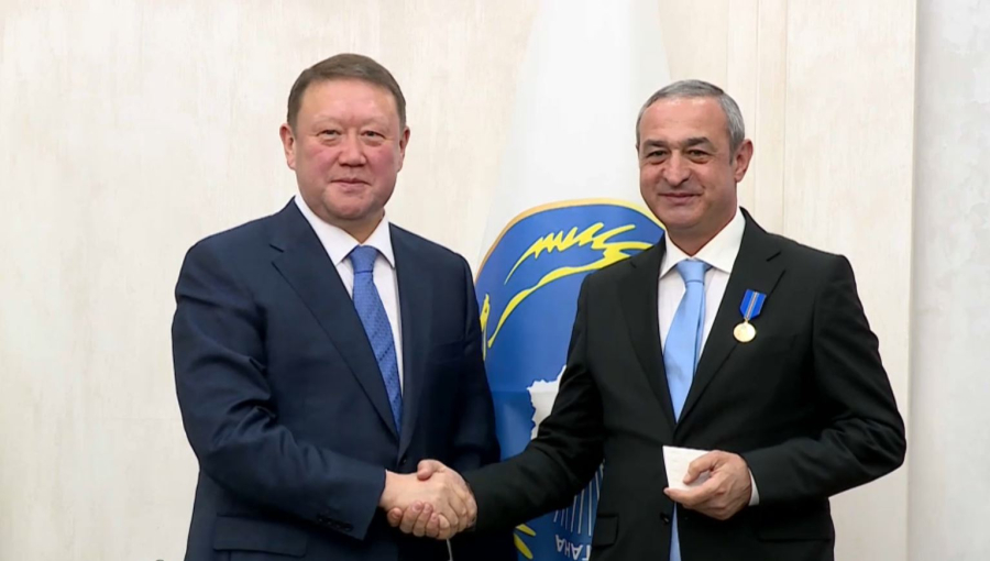 Қостанайда ҚХА мүшелері мерейтойлық медальмен марапатталды