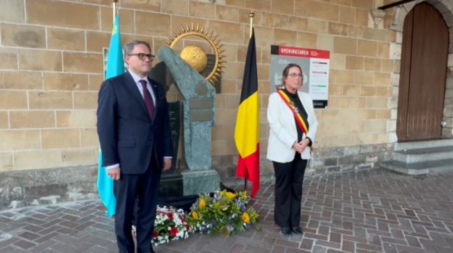 Ипр и Семей развивают побратимство