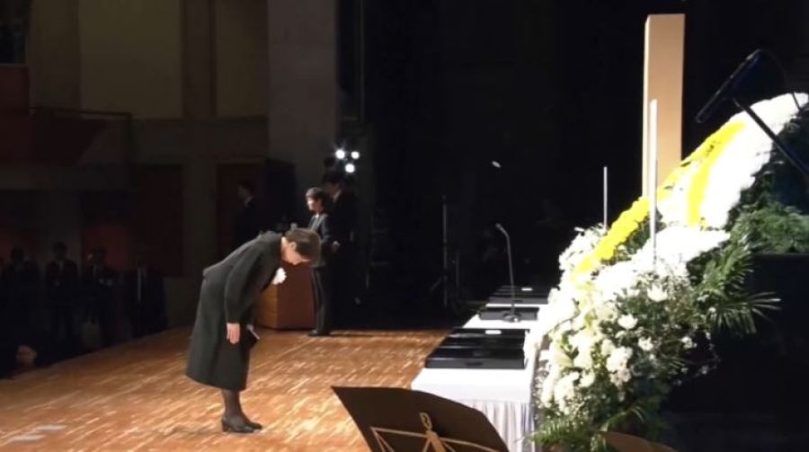 В Токио почтили память жертв аварии на АЭС