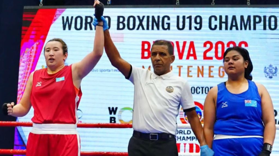 Зарина Толыбай стала чемпионкой мира по боксу U-19