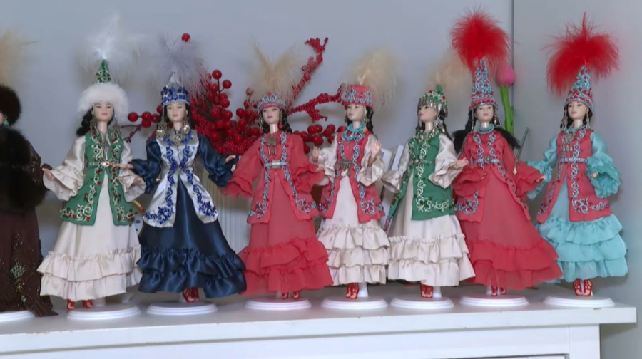 Қазақы киімдегі қуыршақтарға сұраныс артып келеді