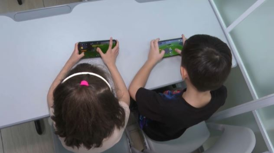 Зависимость детей от гаджетов и видеоигр растёт в Алматы