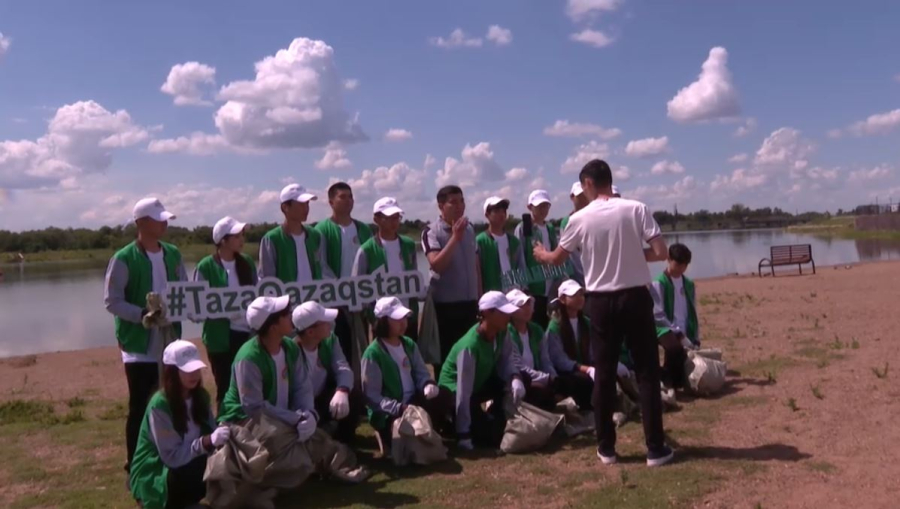 Есіл жағажайы қоқыстан тазартылды