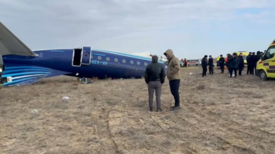 Крушение самолета под Актау: первый этап расследования завершен