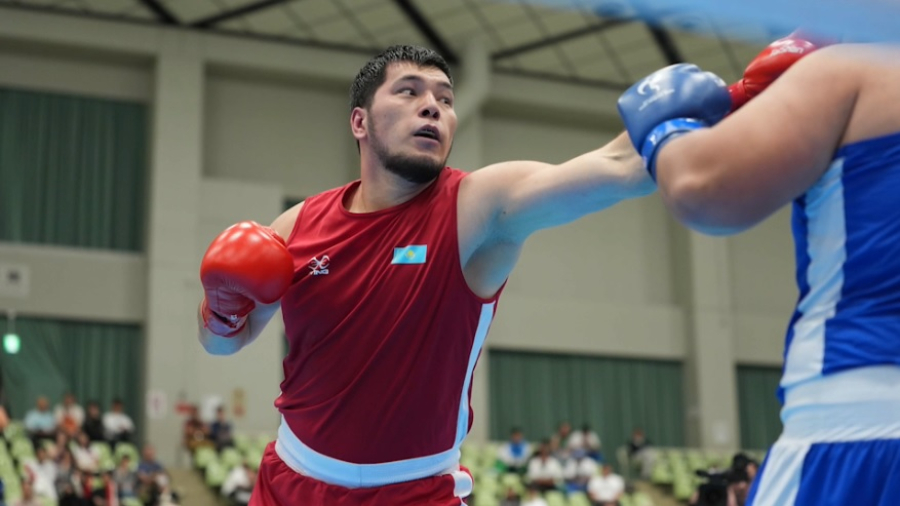 Казахстанский боксер вышел в финал Азиатских игр-2026