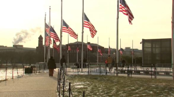 АҚШ Украинаға әскери көмекті тоқтатты