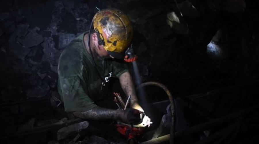 Чехия закрывает последнюю угольную шахту