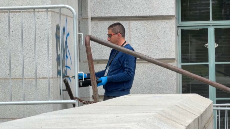 Лос-Анджелесте 200 адам қамауға алынды