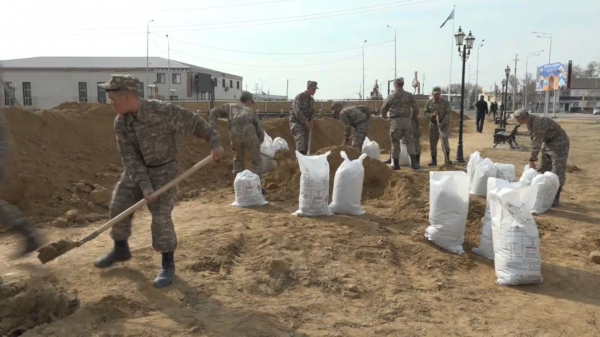 Ұлттық ұлан сарбаздары Құлсарыға көмекке келді. LIVE