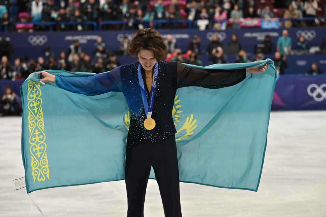 Геннадий Головкин поздравил Михаила Шайдорова с золотом Олимпийских игр