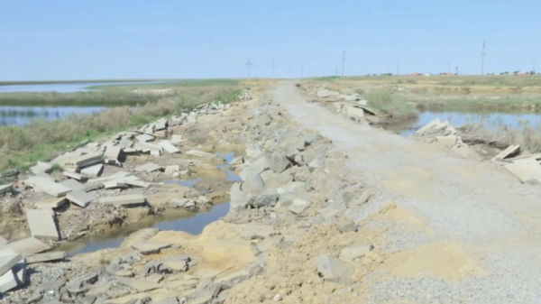 Разрушенные дороги восстанавливают в Костанайской области
