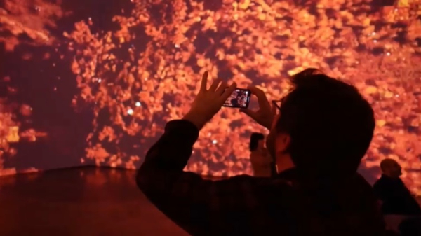 Уникальная выставка с использованием ИИ открылась в Испании