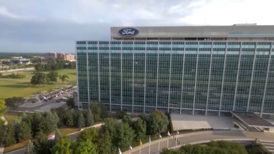 Ford алты жүз мыңнан астам көлігін кері қайтарады