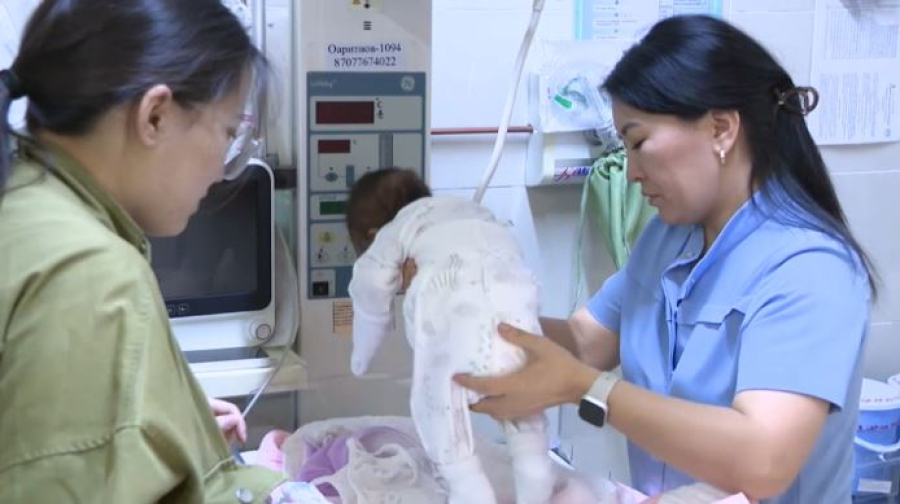 Первый банк грудного молока для новорождённых открыли в Алматы