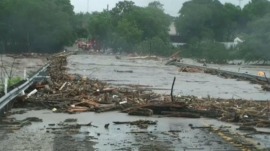 Техаста тасқыннан 51 адам опат болды