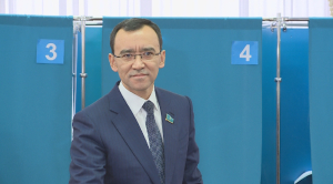 Маулен Ашимбаев проголосовал на выборах