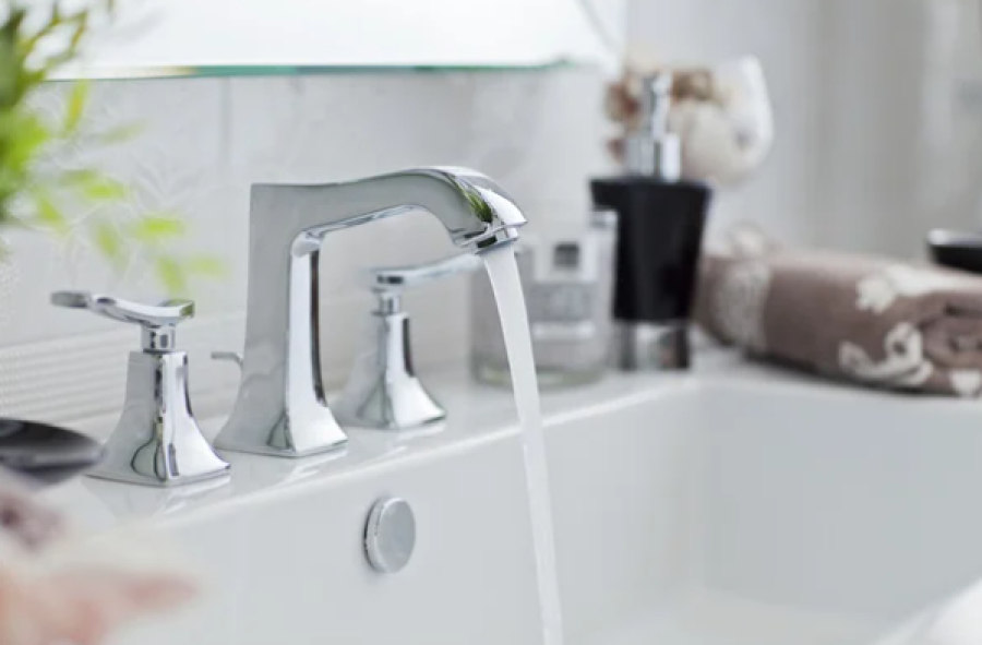 Вода может окраситься в зелёный цвет: в Астане проверят тепловые сети